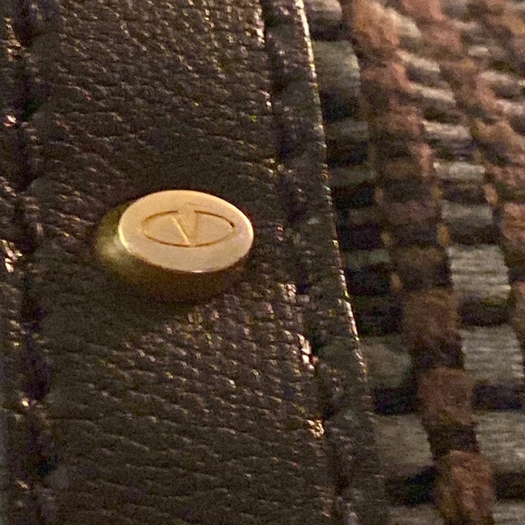 Valentino Garavani large handbag vintage black leather with fabric gold hardware - Picture 9 of 14